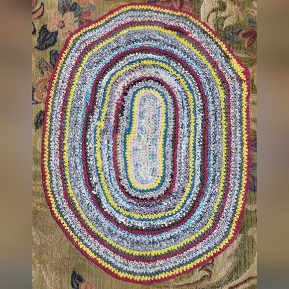 Handmade Vintage Braided Rag Rug Red, Yellow, and Multi colors - Picture 3 of 8